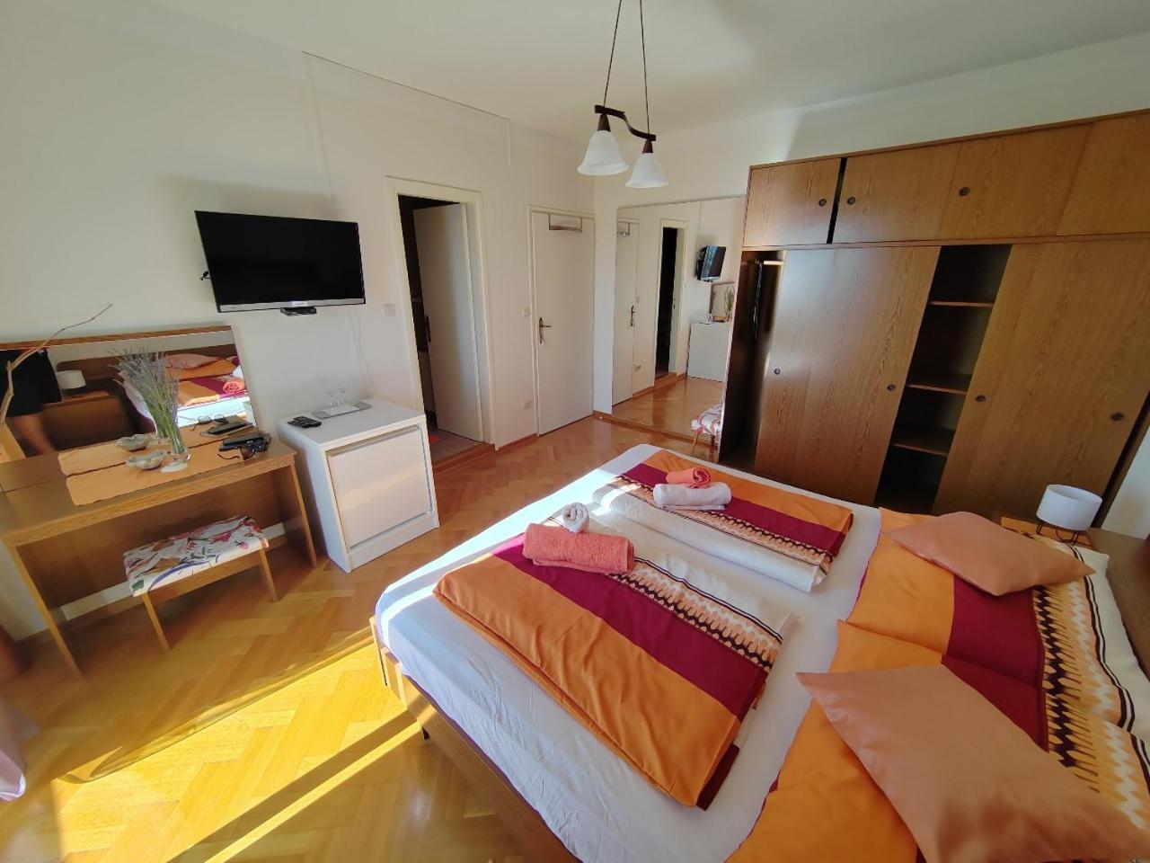 Room'S Brica Barbat na Rabu المظهر الخارجي الصورة